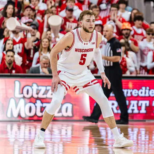 Tyler Wahl (5) against Illinois