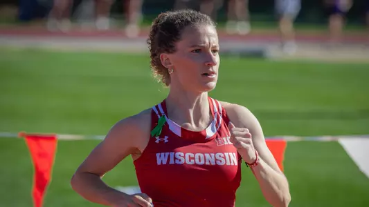 Madison Mooney competes in the 800 meters at the Badger Challenge (May 3, 2024)