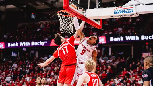 John Tonje dunks on Ohio State