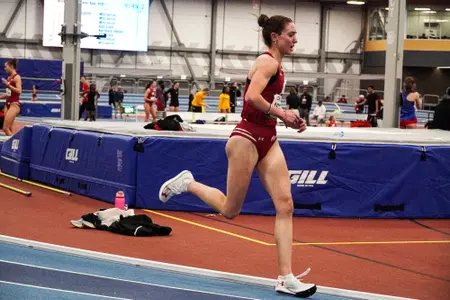 Fiona McLoughlin races at the Wisconsin Midwest Invite