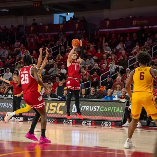 Max Klesmit takes the three