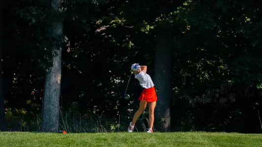 Lauren Sammon tees off at Badger Invitational