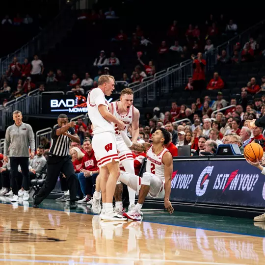 Rohde, Rapp, Boyd celebrate defensive stop verse Oklahahoma