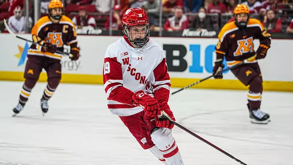 Quinn Finley skates against Minnesota