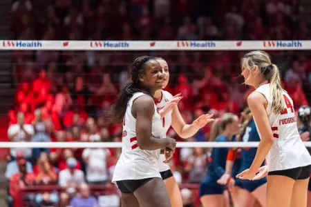 Aniya Warren vs Illinois