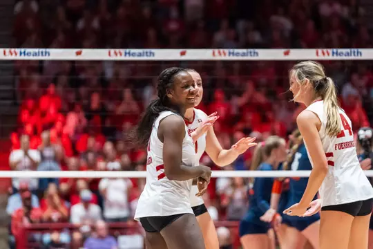 Aniya Warren vs Illinois