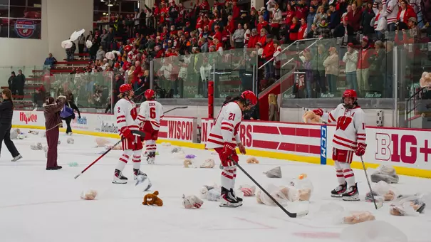 Teddy Toss 2025