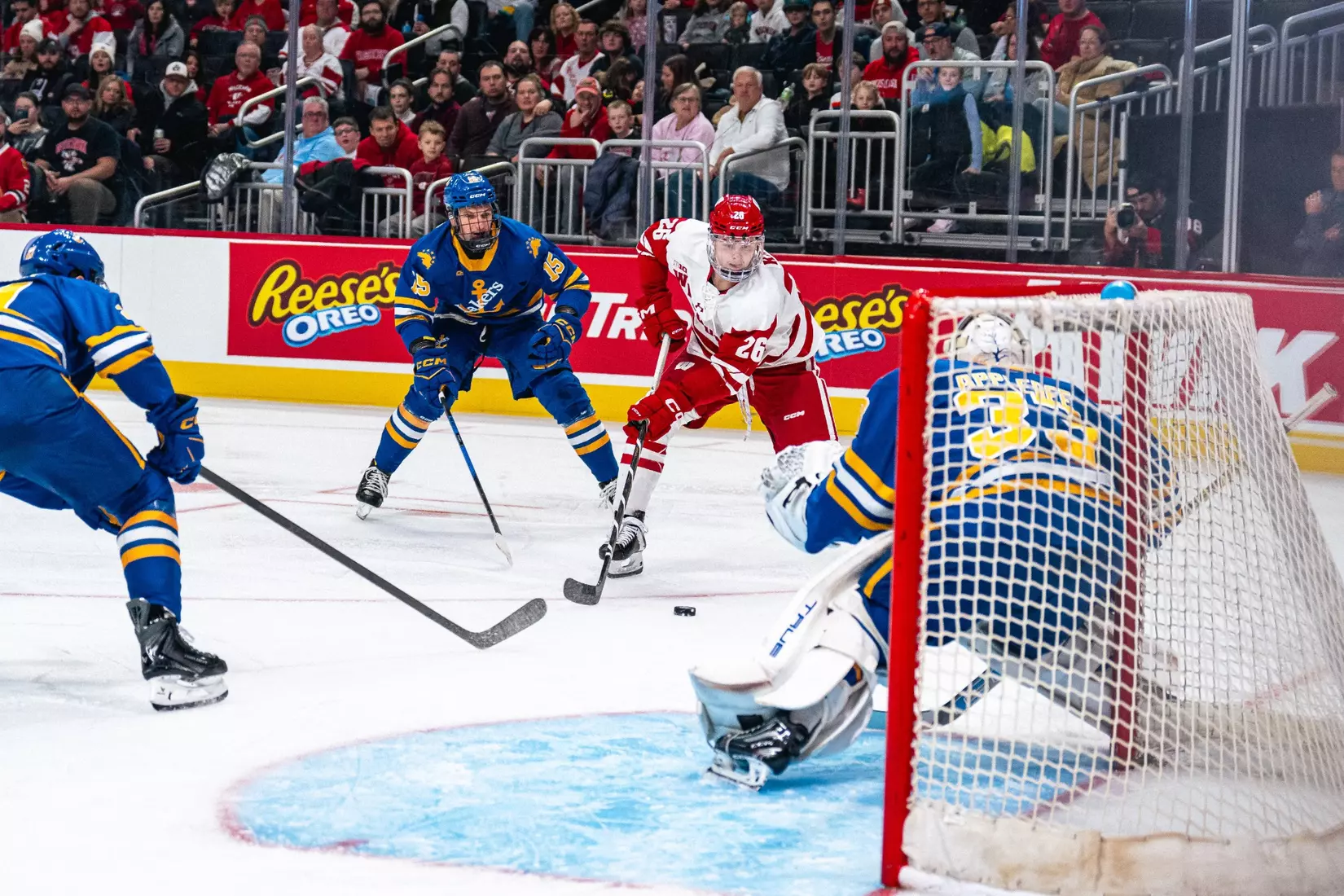 Weston Knox - Wisconsin Men's Hockey vs Lake Superior State - Kwik Trip Holiday Face-Off