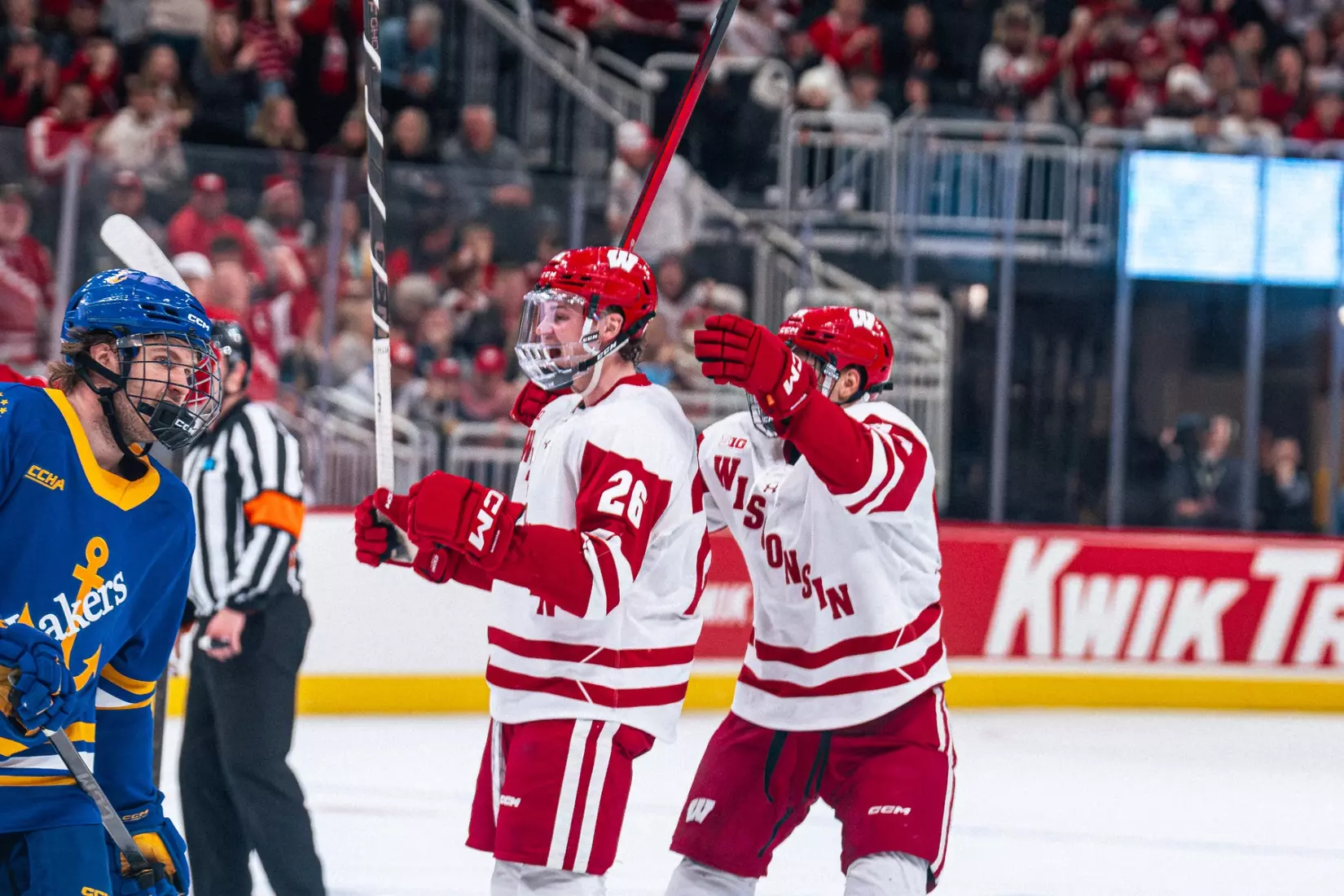 Wisconsin Men's Hockey vs Lake Superior State - Kwik Trip Holiday Face-Off