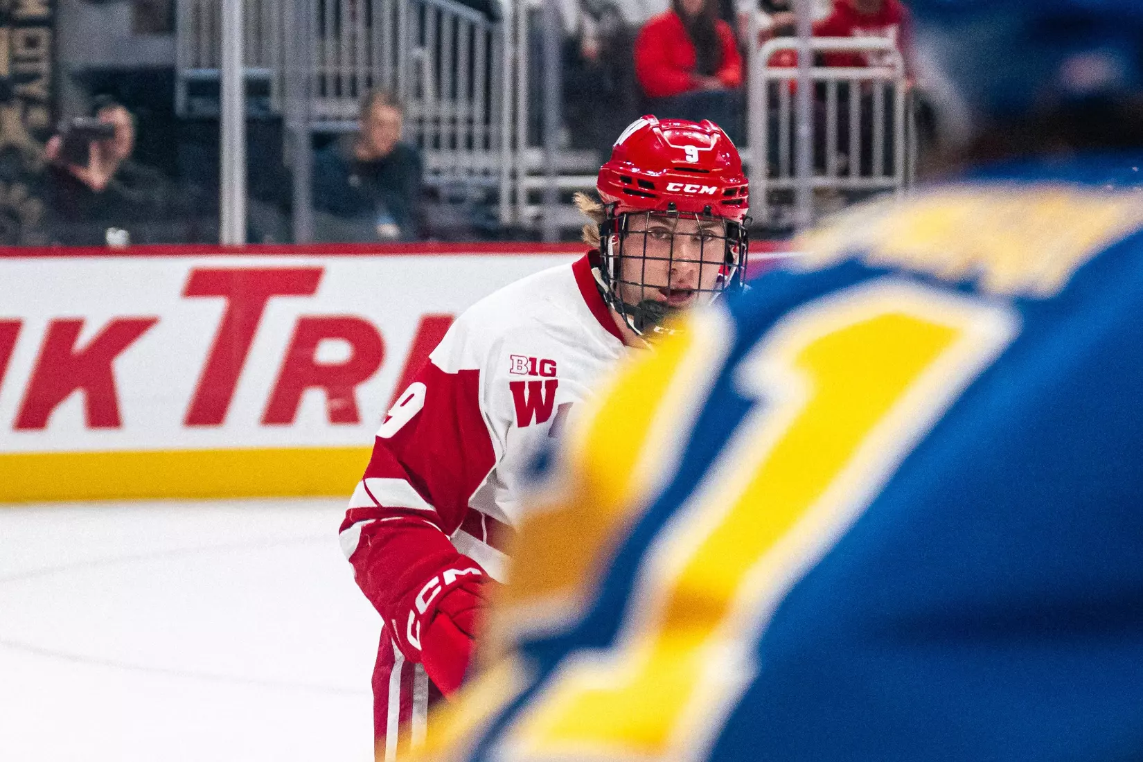 Wisconsin Men's Hockey vs Lake Superior State - Kwik Trip Holiday Face-Off