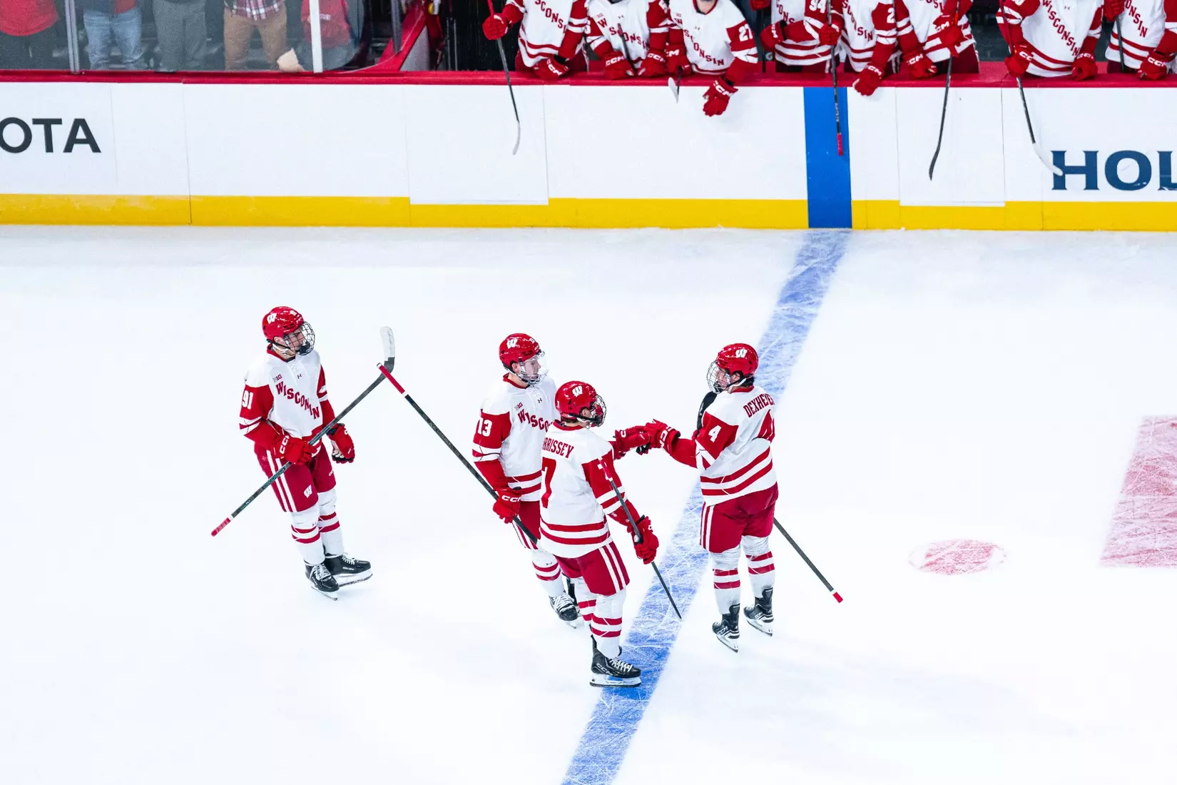 Wisconsin Men's Hockey vs Lake Superior State - Kwik Trip Holiday Face-Off