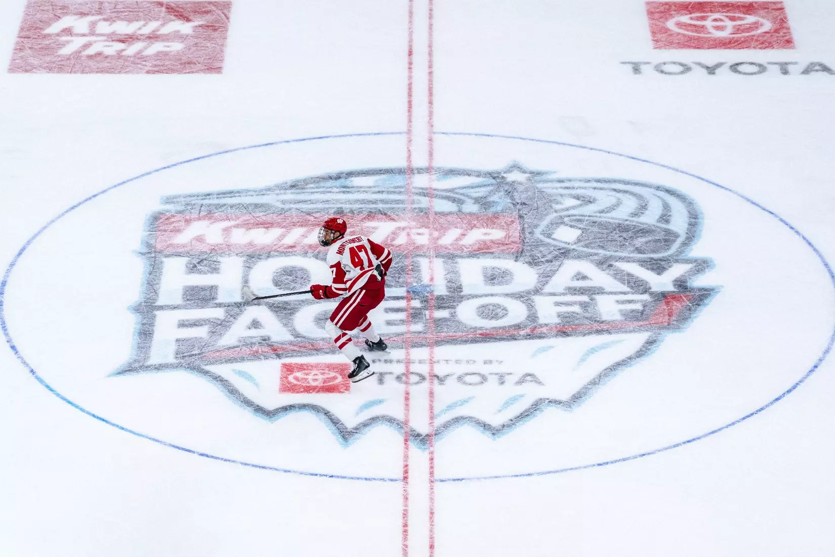 Wisconsin Men's Hockey vs Lake Superior State - Kwik Trip Holiday Face-Off - Center Ice Wide