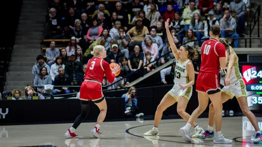 Tess Myers shoots three