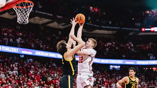 Steven Crowl gets the post look against Oregon