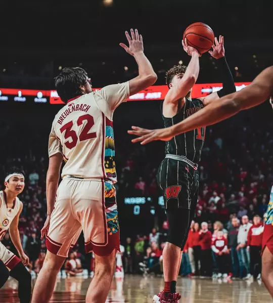 Max Klesmit rises up for the shot against Nebraska in 2022-23