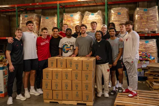 Men's Basketball - Volunteer - Team