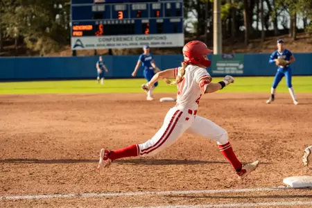 Molly Schlosser hurries down the line against Seton Hall