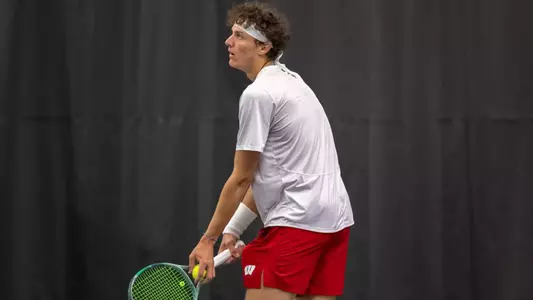 Tomas Zlatohlavek prepares to serve