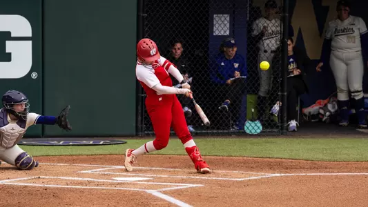 Hilary Blomberg hits two home runs against Washington
