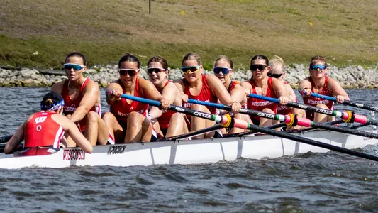 The Wisconsin women's rowing team rows at the B1G Invite