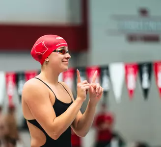 Women's Swim Dive vs Green Bay