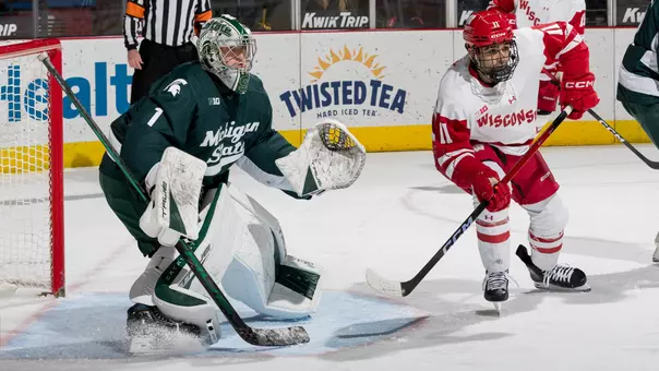 Simon Tassy skates versus Michigan State