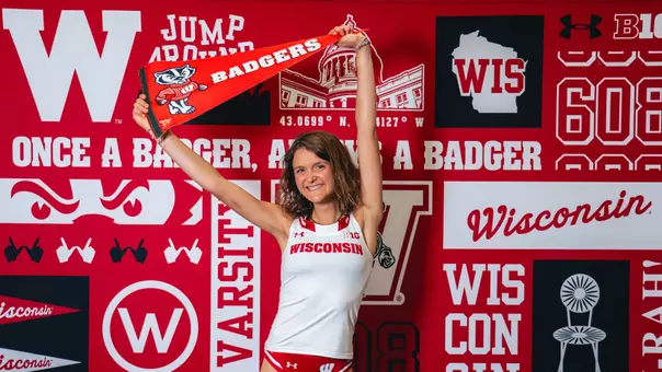 Bella Jacobsen media day