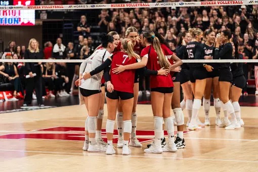 Badgers fall to No. 1 Nebraska