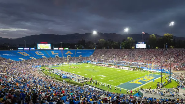 Wisconsin Badgers during the NCAA Big Ten Conference college football game against the UCLA Bruins, Oct. 17, 2026, in Pasadena, Cal. (Photo by David Stluka/Wisconsin Athletic Communications)