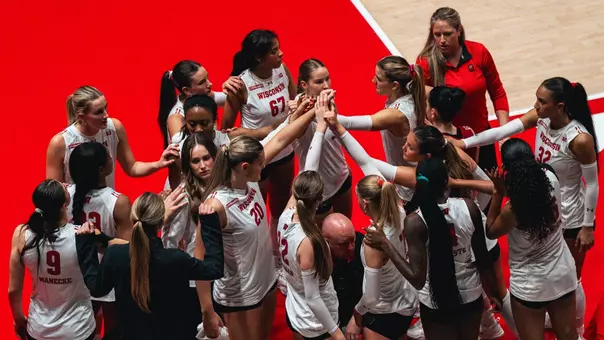 Badgers fall to Washington at the Field House
