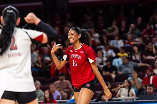Decelise Champion earns career-high 21 kills against USC