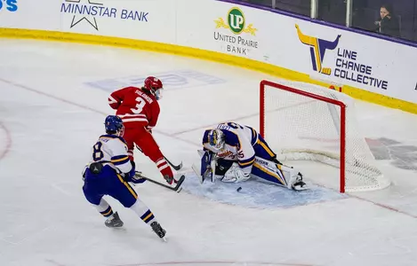Brent Solomon takes the puck to the crease
