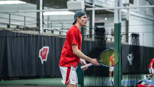 Oliver Olsson prepares for the serve