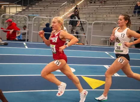 Sara Mlodik wins 5k and earns PR