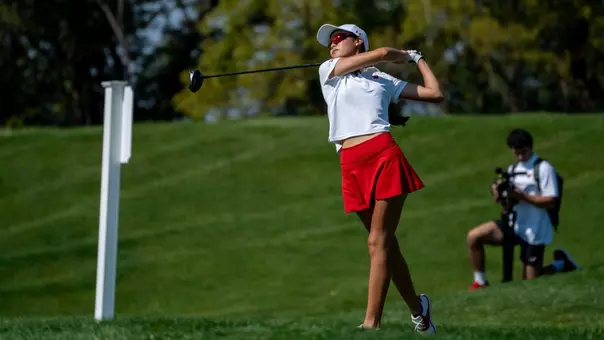 Tammy Wu tees off at Badger invitational