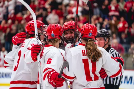 Wisconsin Women's Hockey vs Quinnipiac - 2026 NCAA Regional Final