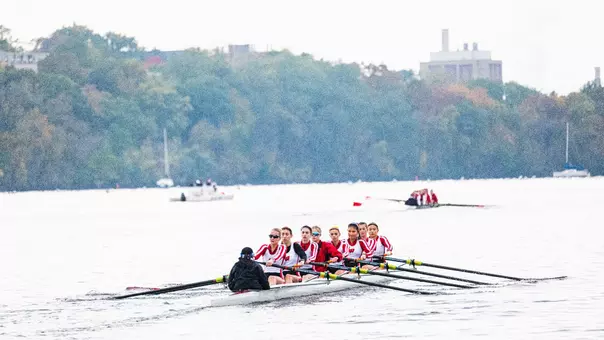 Lightweights Scrimmage on Lake Mendota