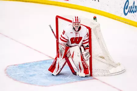 Ava McNaughton - Women's Hockey Player - Action Photo