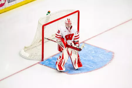 Ava McNaughton - Women's Hockey - Action Photo