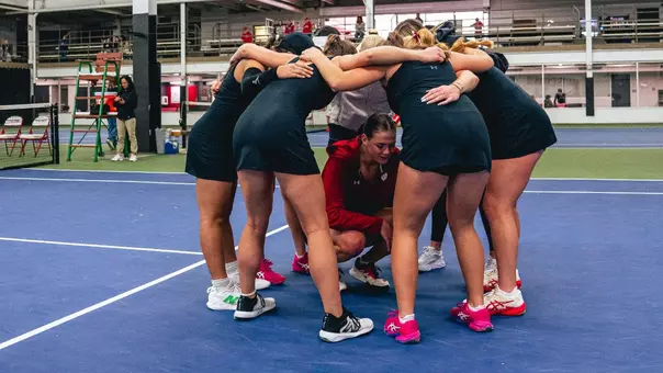 WTEN vs Iowa Team Huddle