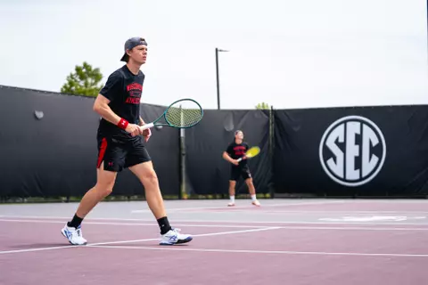 Wisconsin men's tennis practices in Starkville, Miss.
