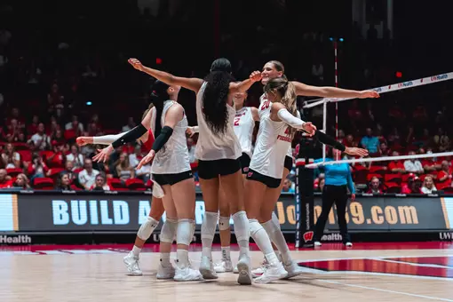 Wisconsin volleyball vs Butler
