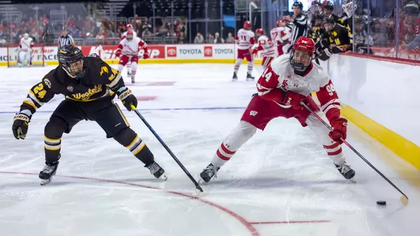 Vasily Zelenov against Western Michigan