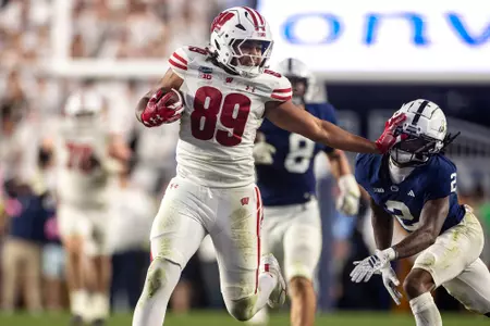 Jacob Harris TD reception and stiff arm | Wisconsin Football at Penn State