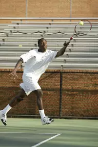 Todd Paul advanced to the Sweet 16 of the singles bracket at the ITA Mideast Regionals.