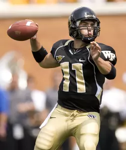 Quarterback Riley Skinner was selected as the Atlantic Coast Conference Rookie of the Week.