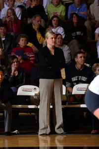 Heather Kahl Holmes signed two prep players out of St. Louis.