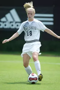 Junior Nikki Lecznar