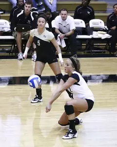 Sophomore Megan Thornberry is averaging 4.54 digs per set.