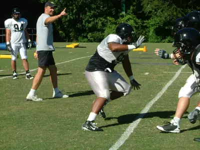 Boo Robinson returns to anchor the defensive line in 2008.